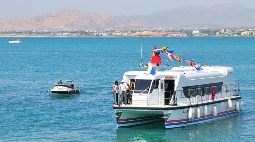 Van Büyükşehir Belediyesinden Öğrenciler İçin Mavi Tur