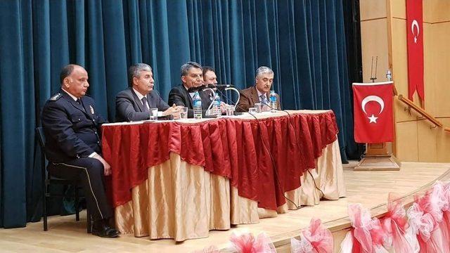 Tatvan&rsquo;da Muhtarlar Toplantısı 1