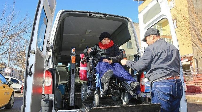 Buca&rsquo;da Engellilere Konforlu Servis