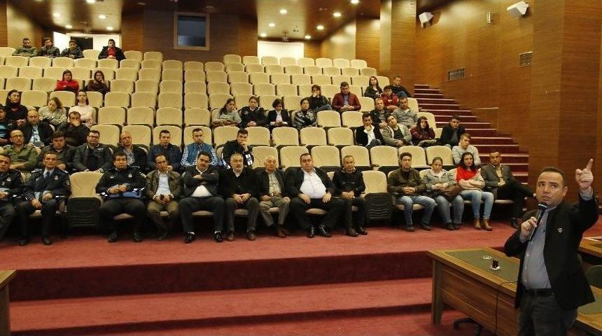 D&ouml;şemealtı Belediye Personeline Uyuşturucu Semineri