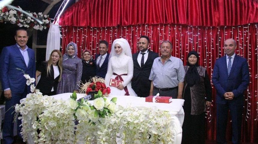 Mustafa Yıldızdoğan&rsquo;ın Mutlu G&uuml;n&uuml;