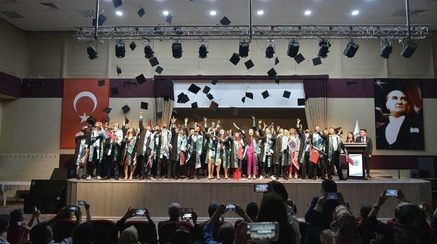 Km&uuml;&rsquo;de Aş&ccedil;ılar Ve Turizmciler Kep Attı