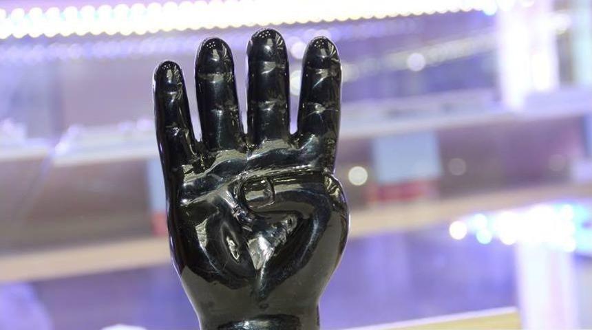 Oltu Taşından &lsquo;rabia&rsquo; Yaptı