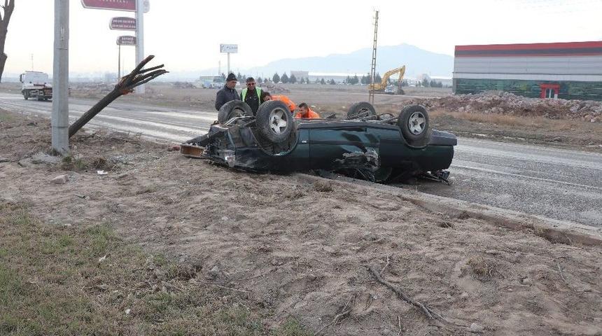 Hurdaya D&ouml;nen Otomobilden Yaralı Kurtuldu