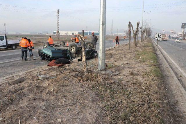 Hurdaya Dönen Otomobilden Yaralı Kurtuldu