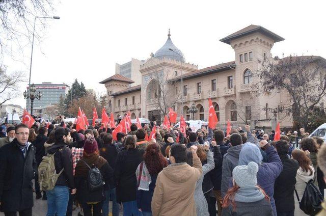 Çavuşoğlu-tillerson Görüşmesi Öncesi Protesto Eylemi