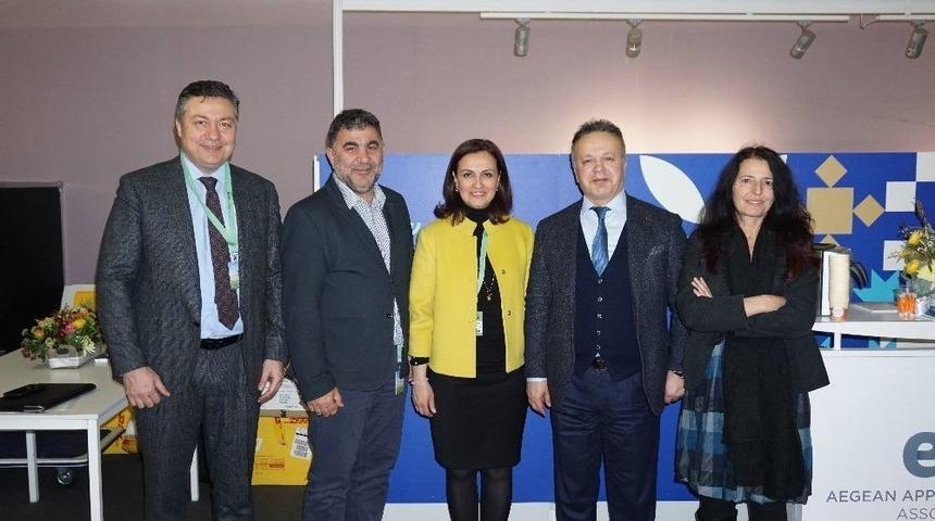 Paris&rsquo;te T&uuml;rk Moda R&uuml;zgarı Esti