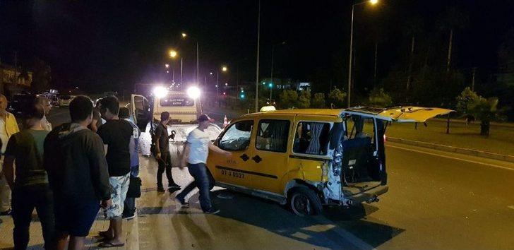 Manavgat’ta Turistlerin Kazası Ucuz Atlatıldı G5