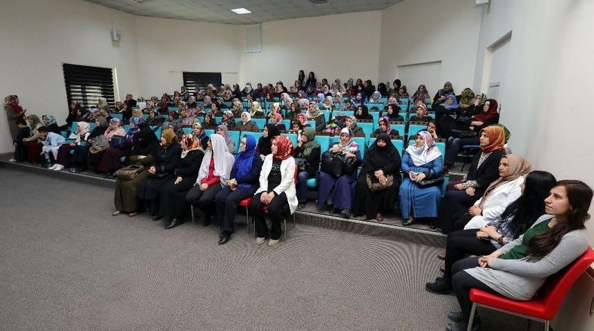 Vanlı Kadınlar Afrin Şehitleri İ&ccedil;in Mevlid Okuttu