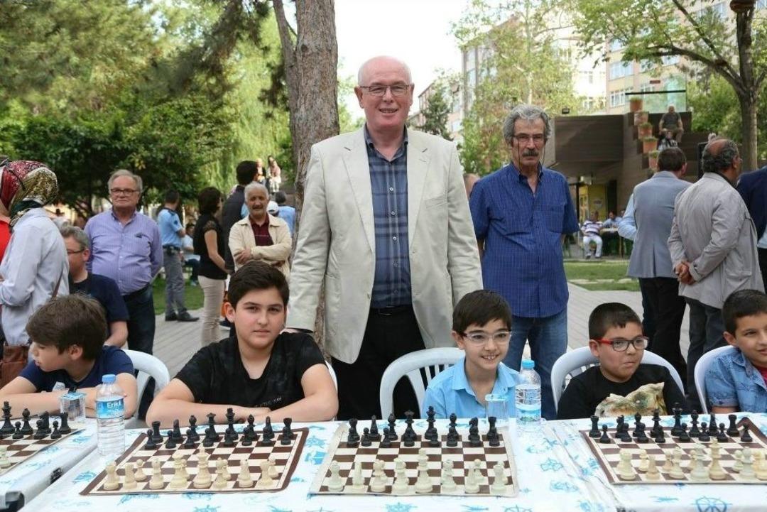 Hamamyolu&rsquo;nda Satran&ccedil; Festivali