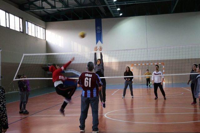 Başkan Başak&rsquo;tan Sporculara Destek 1