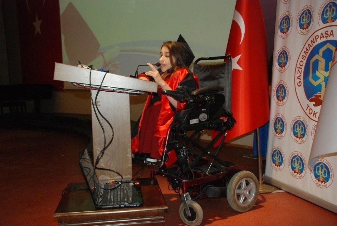 Engel Tanımadı, &Ccedil;ocukluk Hayalini Ger&ccedil;ekleştirdi, Doktor Oldu