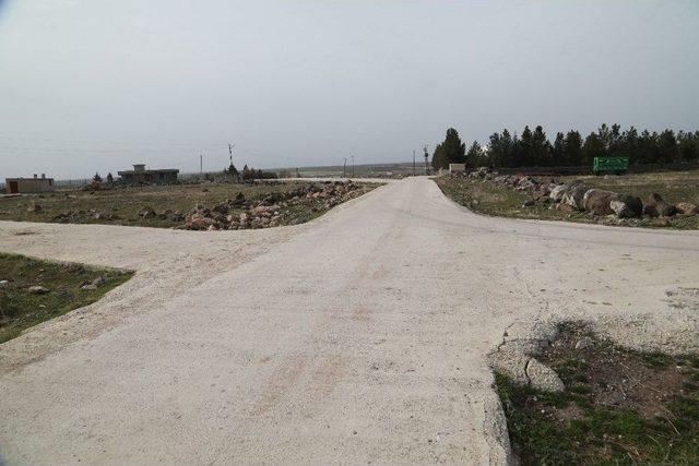 Siverek Kırsalında Beton Yol &Ccedil;alışması 1