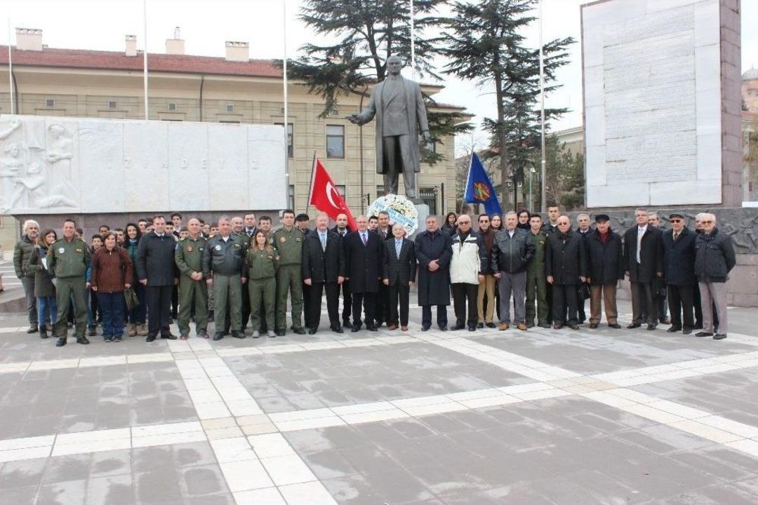 T&uuml;rk Hava Kurumunun Kuruluşunun 93&rsquo;&uuml;nc&uuml; Yıl D&ouml;n&uuml;m&uuml; Eskişehir&rsquo;de Kutlandı