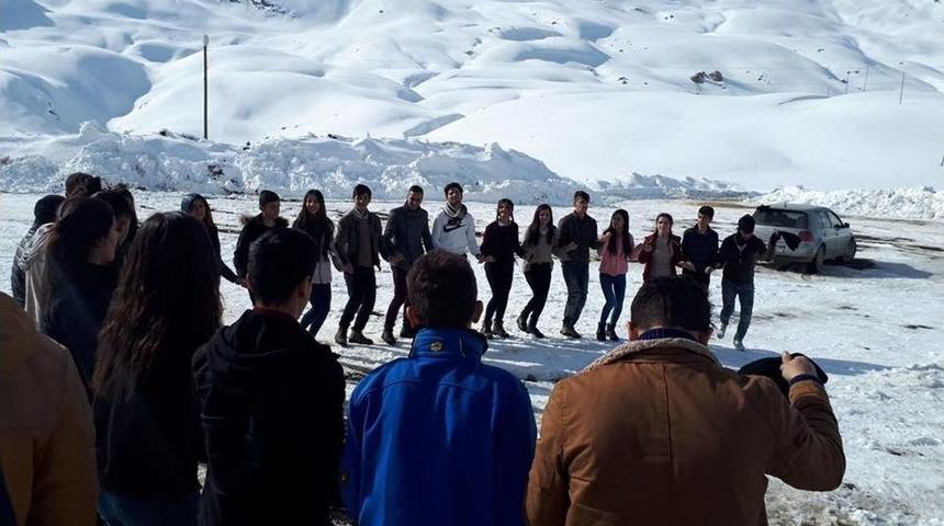 İl Birincisi Olan &Ouml;ğrenciler, 2600 Rakımda Stres Attı