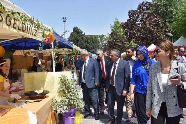 Ot Festivali İ&ccedil;in Stantlar Hazır 2