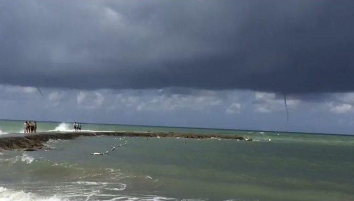 Antalya’da Aynı Anda Oluşan 4 Hortum Korkuttu G4