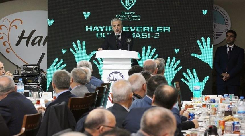 Vali Kam&ccedil;ı Hayırseverlerle Bir Araya Geldi