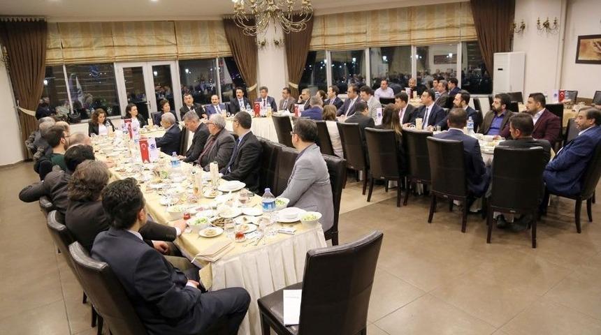 Kayso&rsquo;da M&uuml;steşar Yardımcısı Do&ccedil;. Dr. &Uuml;nal&rsquo;ın Katılımı İle Ar-ge Merkezleri İstişare Toplantısı Yapıldı