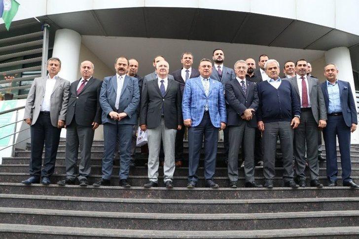 Trabzonspor Yönetiminden Çaykur Rizespor’a Ziyaret G5