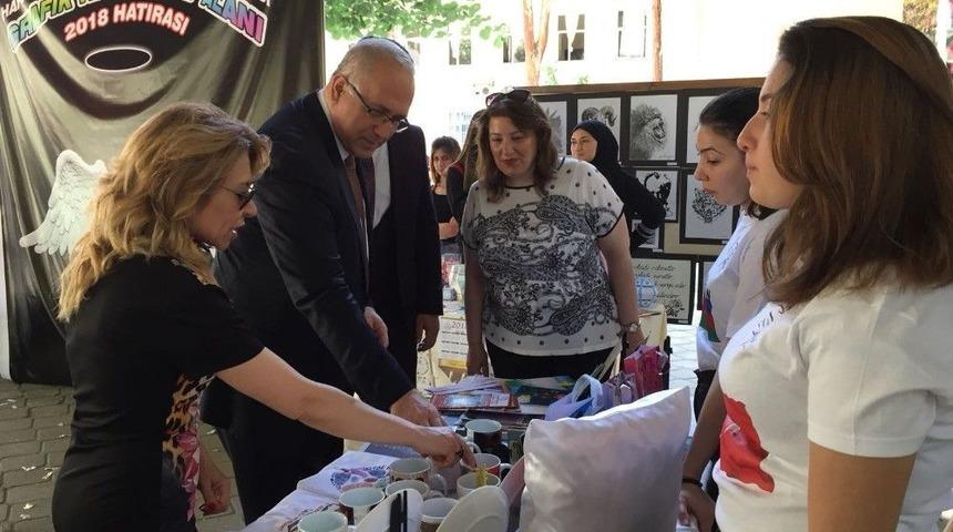 Başkan Yardımcısı Karaoğlu, İki Okuldaki Fuar Ve Sergiyi Gezdi