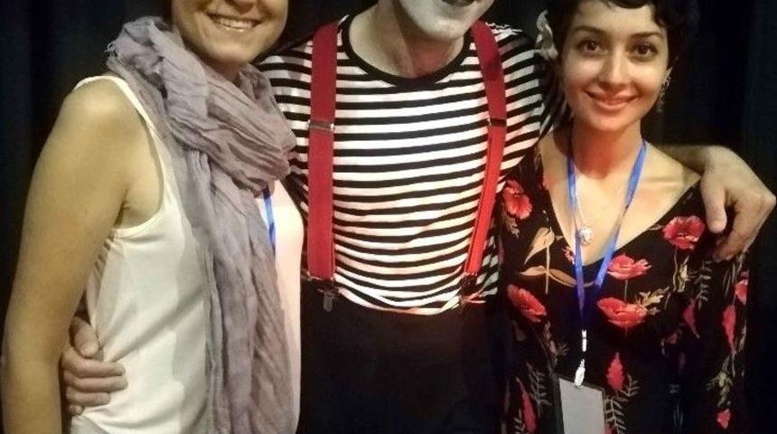 İzmirli Pandomimci Sri Lanka’yı Büyüledi