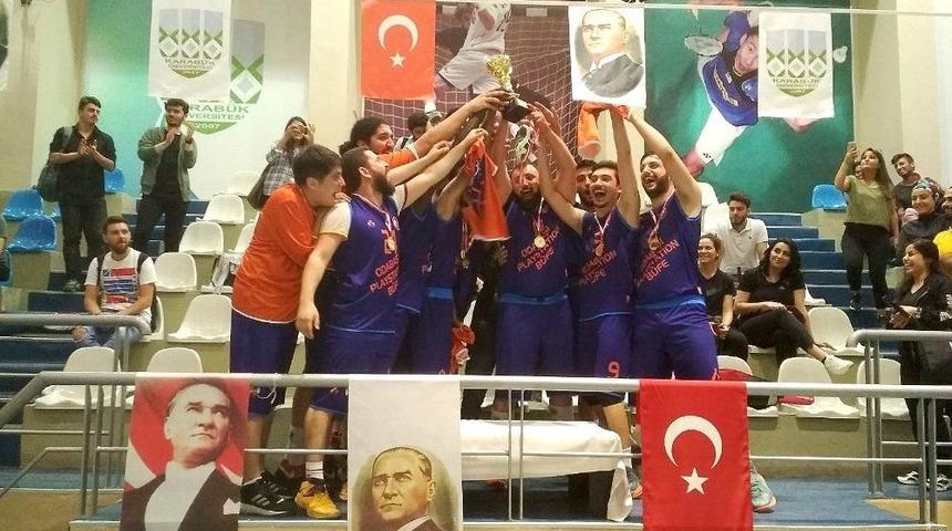 Kb&uuml; Rekt&ouml;rl&uuml;k Kupası&rsquo;nda Basketbol Şampiyonu M&uuml;hendislik Fak&uuml;ltesi
