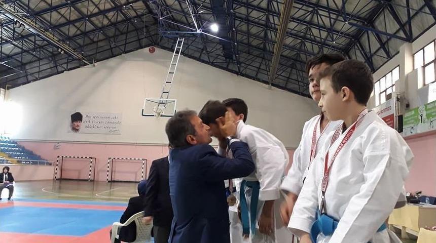 Okullar Arası Karate İl Birinciliği M&uuml;sabakaları Yapıldı