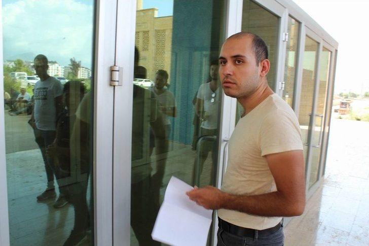 Yks’de 15 Dakikaya Takılan Öğrenci: ”şaka Mı Bu?” G3