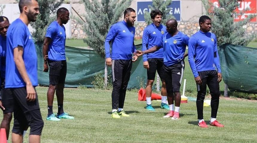 Evkur Yeni Malatyaspor&rsquo;da Bulut Almanya&rsquo;dan D&ouml;nd&uuml;