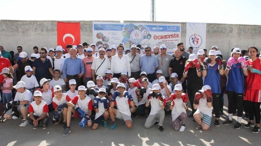 Van’da İl Spor Merkezleri Açılışı Gerçekleştirildi