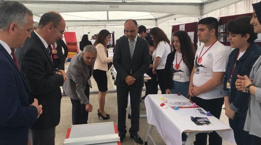 &Ouml;ğrenciler Projelerini Sergiledi