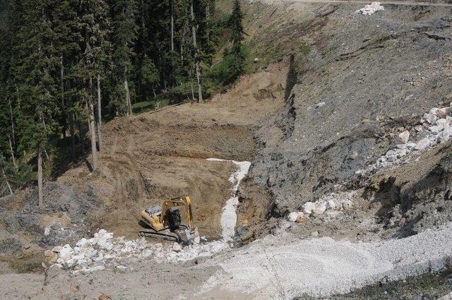 Ilgaz Yurduntepe Mekanik Kayak Tesisleri Yolunda Çalışmalar Başladı