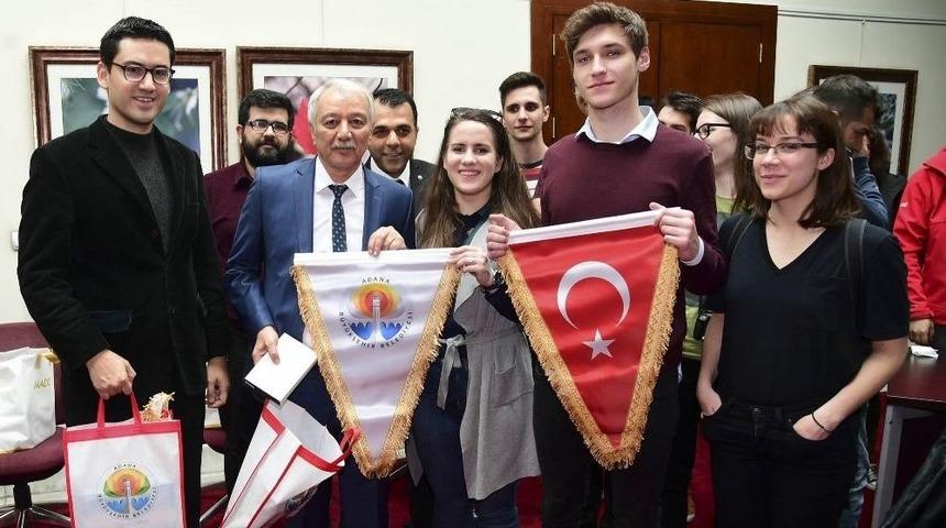 Uyuşturucuya Savaş A&ccedil;an Avrupalı Gen&ccedil;ler Adana&rsquo;da