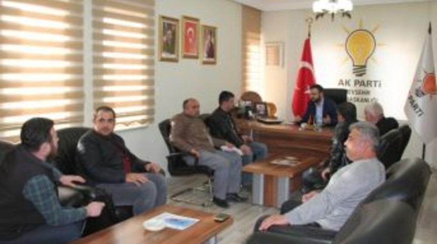 Ak Parti İl Başkanı Yanar, Vatandaşların Sorunlarını Dinliyor