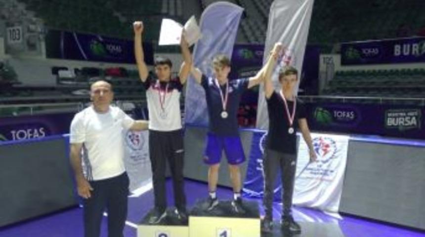 Adıyamanlı G&uuml;reş&ccedil;iler Dereceyle D&ouml;nd&uuml;