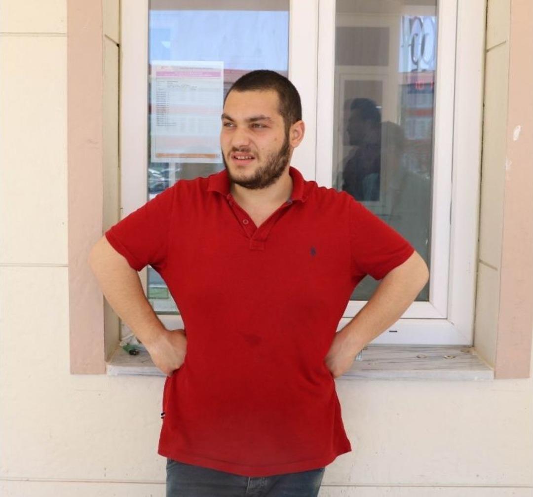 Kimliğini Unutup Dışarı &Ccedil;ıkınca Sınava Giremedi