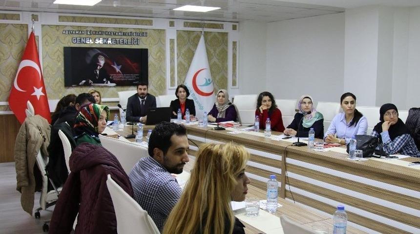 Sağlık &Ccedil;alışanlarına Kalite Eğitimi Verildi