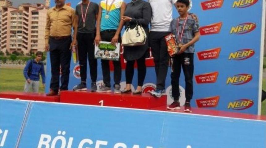 Haliliyeli Atletizimci B&ouml;lge Şampiyonu Oldu