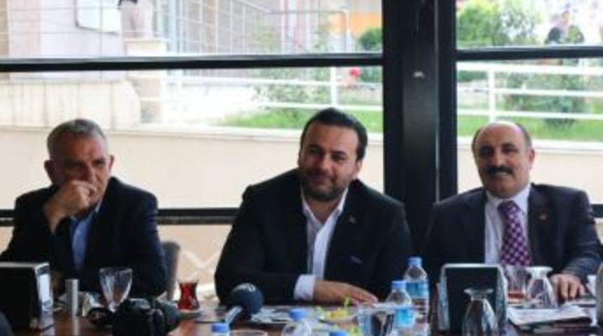 İşadamı Karag&ouml;z: "halka Hizmet Hakk&rsquo;a Hizmettir Anlayışıyla Yola &Ccedil;ıktık"
