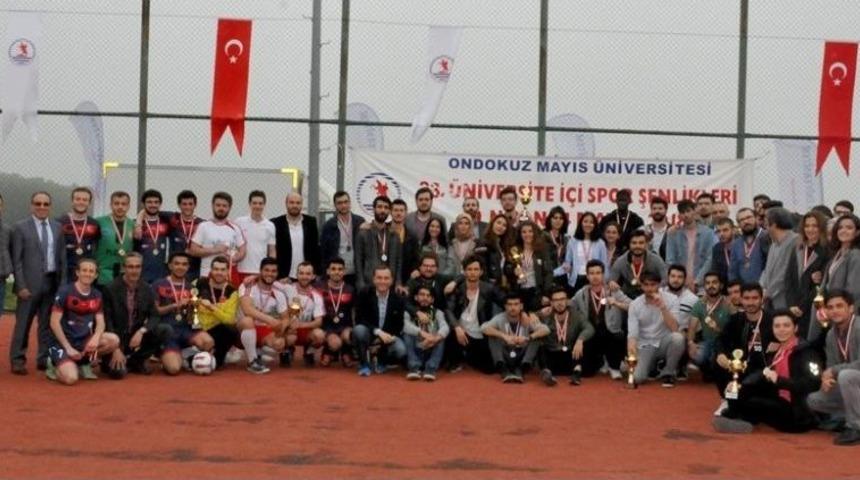 33. &Uuml;niversite İ&ccedil;i Spor Şenlikleri &Ouml;d&uuml;l T&ouml;reni