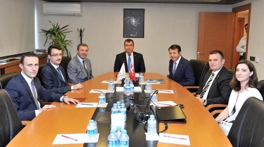 T&uuml;rkiye&rsquo;nin İlk Uzay Merkezi G&uuml;n Sayıyor