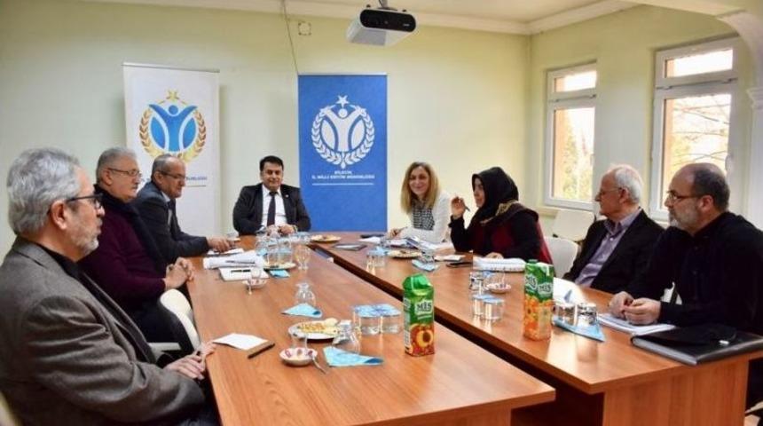 Şeyh Edebalı Edebiyat Mektepleri Ve Medeniyet S&ouml;yleşileri Projesi Değerlendirme Toplantısı