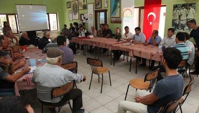 Çanakkale’de Domates Güvesi Zararlısına Karşı Biyoteknik Mücadele Toplantıları Devam Ediyor