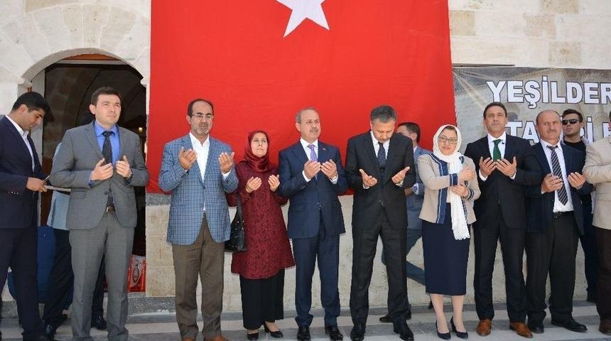 Gaziantep&rsquo;te Restore Edilen Tarihi Cami Yeniden İbadete A&ccedil;ıldı
