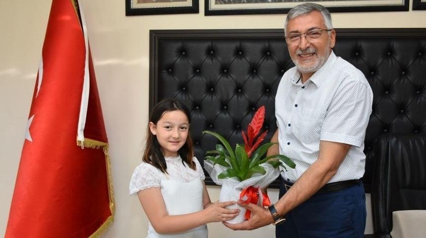 Başkan Kadir Bozkurt&rsquo;a Teşekk&uuml;r Ziyareti