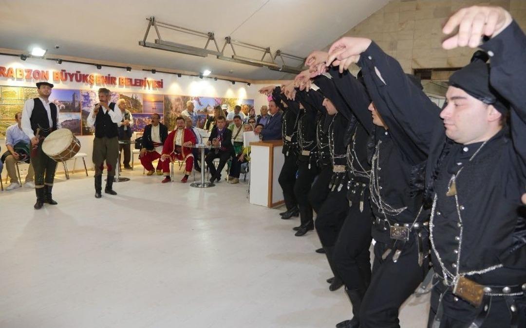 Ankara&rsquo;da D&uuml;zenlenen Trabzon G&uuml;nleri&rsquo;ne Yoğun İlgi