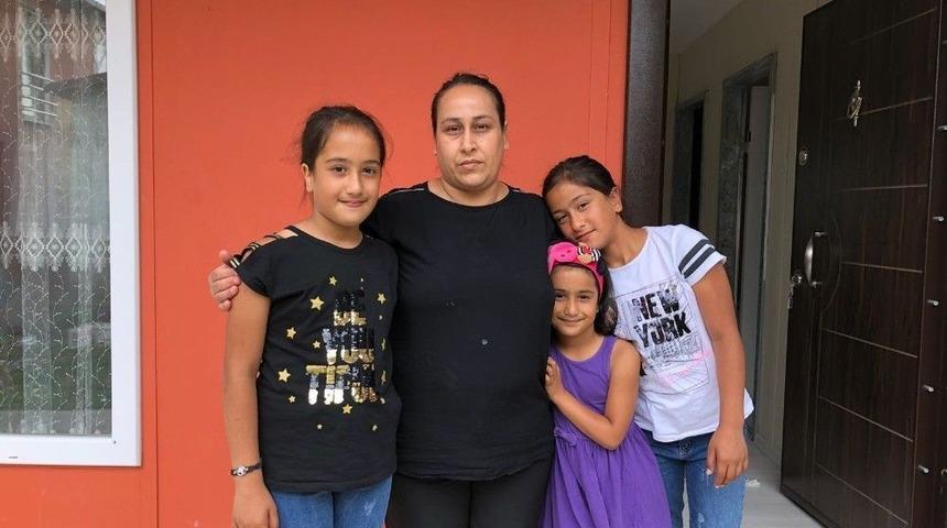 İhtiyaç Sahibi Aile Yeni Evine Kavuştu