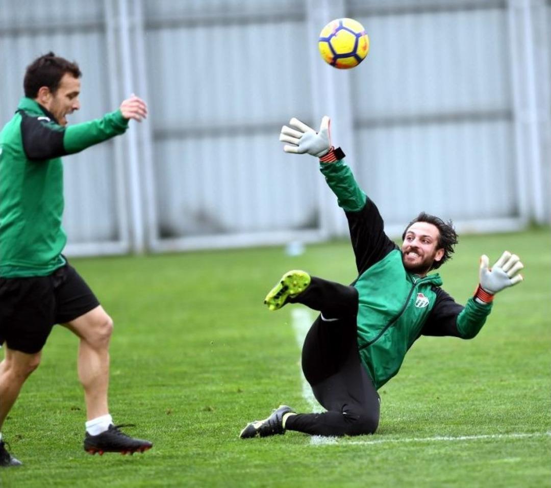 Vartolu, Bursaspor Antrenmanında Şov Yaptı