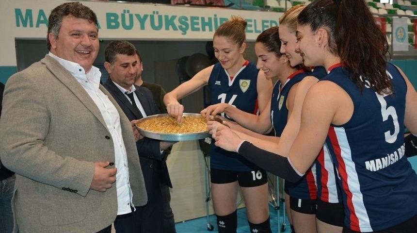 Başkan Aktan&rsquo;dan Sultanlara Baklavalı Ziyaret